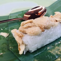 Ma-Riam  Sticky rice (ข้าวเหนียวมะม่วง)
