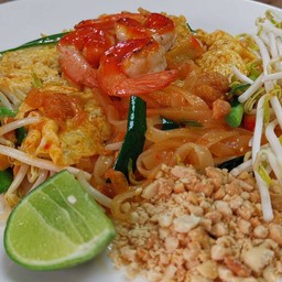 ผัดไทยกุ้งสด