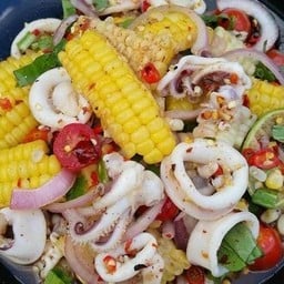 ร้านยำแซ่บรสเด็ดถนนจันทน์51แยก7