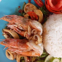 ข้าวกระเพราทะเล