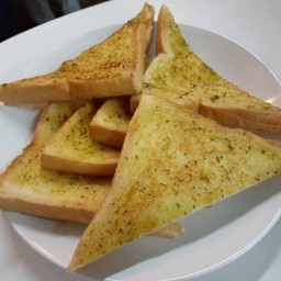 ขนมปังกระเทียม