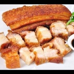 หมูกรอบ (กับข้าว)