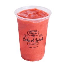 Strawberry Smoothie (M)