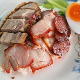 ข้าวหมูแดง+หมูกรอบ