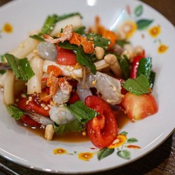 ตำไทยไหลบัวกุ้งสด.