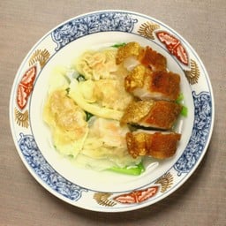 เกี๊ยวกุ้ง หมูกรอบ