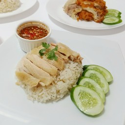 ข้าวมันไก่อากิ๋ม สุขุมวิท