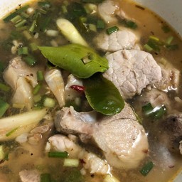 ต้มแซ่บเนื้อหมู