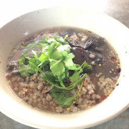 ข้าวต้มเครื่องใน