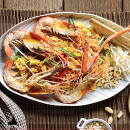 ผัดไทกุ้งสด