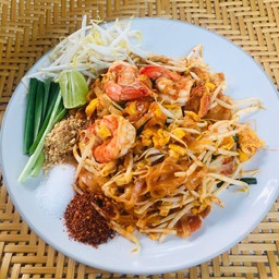 ผัดไทยกุ้งสด