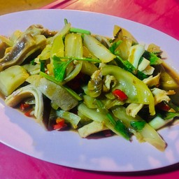 ผัดผักกาดดองกระเพาะหมู