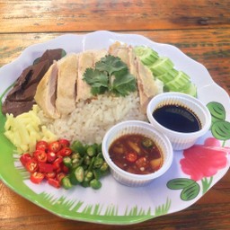 ข้าวมันไก่ตอนพิเศษ