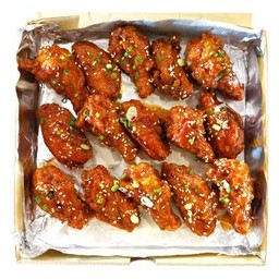 ปีกไก่ทอดซอสเกาหลี 15 ชิ้น