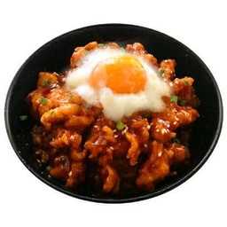 ข้าวหน้าไก่ทอดซอสเกาหลีไข่ออนเซ็น