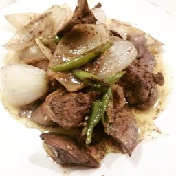 Only Sauteed chicken liver with onions [T0]