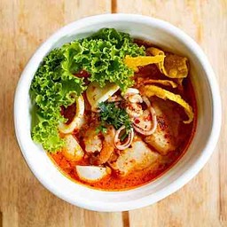 ก๋วยเตี๋ยวทะเลรวม ต้มยำน้ำข้น