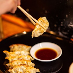 เกี๊ยวซ่าไก่เทอริยากิผสมชีส 30 ชิ้น