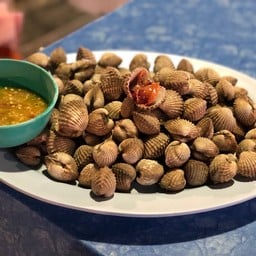 กุ้งทิ่มหอย ลาดกระบัง