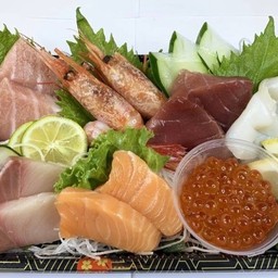6935.Omakase sashimi ume (S size)