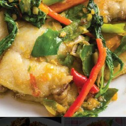 ข้าวผัดพริกสดปลา