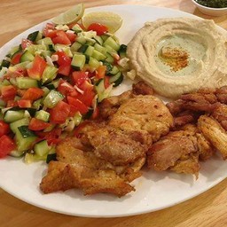 Sauteed Chicken Fillets With Hummus And Salad - set [S5S6]