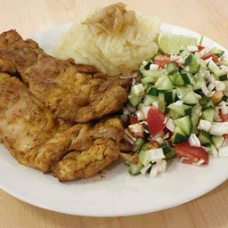 Sauteed Chicken Fillets With Salad And Mashed Potatoes - set [S3S4]