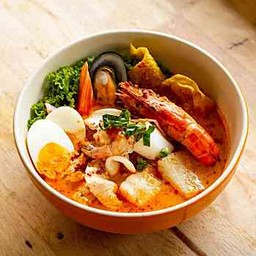 ก๋วยเตี๋ยวหลุดโลก ต้มยำน้ำข้น