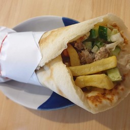 Sandwich Tuna - Tuna sandwich, vegetables and hummus, Tahina and pickles [A4]