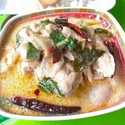 ต้มข่าไก่เห็ดนางฟ้า