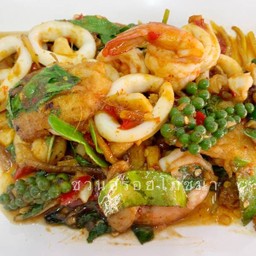 D ผัดฉ่าทะเล