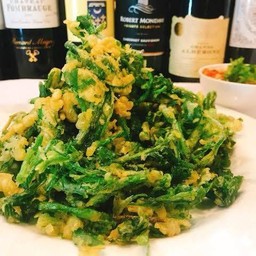 ผักบุ้งทอดกรอบ