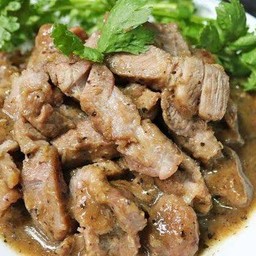 เนื้อหมูอบ