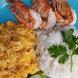 ข้าวไข่ขยี้กุ้ง