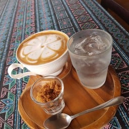 กาแฟดอยช้าง หน้าสวนตุง
