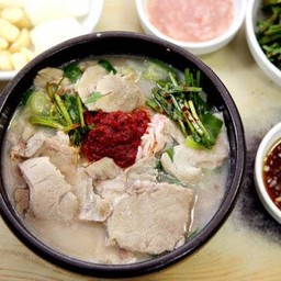 ซุปเครื่องในหมู