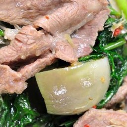 แกงอ่อมลาวไก่