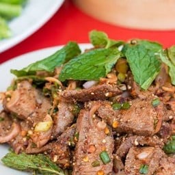 น้ำตกเนื้อ