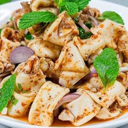 ลาบปลาหมึก