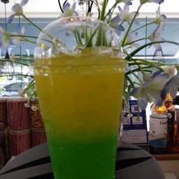 แอปเปิลเขียวเสาวรสโซดา