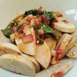 ผัดกระเพราไก่หมูราดข้าว