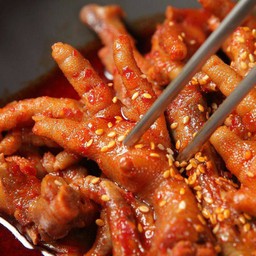 [อร่อยซ่ากับโค้ก] ขาไก่เผ็ด +  โค้ก ออริจินัล (ขวด) 