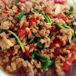 ข้าวกระเพรา35แอนยำแซ่บ