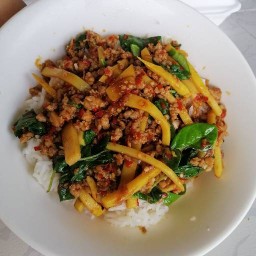 ลูกชิ้นทอด บ้านสวนบัวเงิน