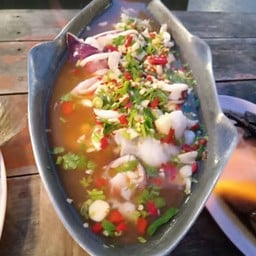 ปลาหมึกไข่นึ่งมะนาว