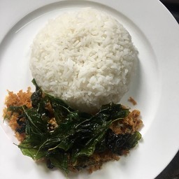 ข้าวกะเพราปลาดุกฟู