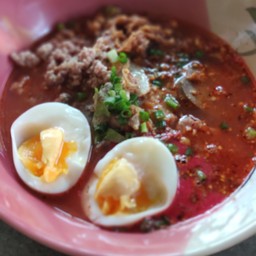 เย็นตาโฟต้มยำเพิ่มไข่ยางมะตูม