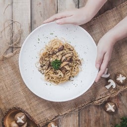 Garlic Mushroom Spaghetti