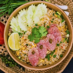 ข้าวผัดแหนม