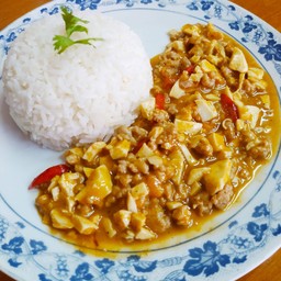 ข้าวหมูสับผัดไข่เค็ม